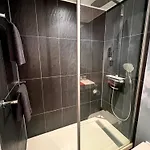 Naehe Frankfurt Messe Mit Netflix Und Balkon Frankfurt am Main