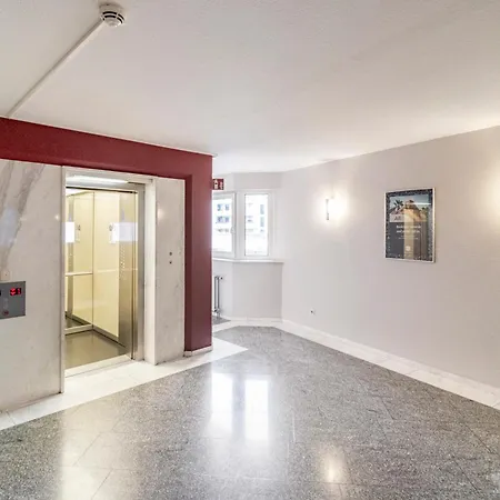 شقة Naehe Frankfurt Messe Mit Netflix Und Balkon فرانكفورت