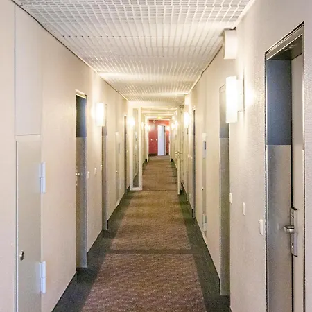 Naehe Frankfurt Messe Mit Netflix Und Balkon فرانكفورت