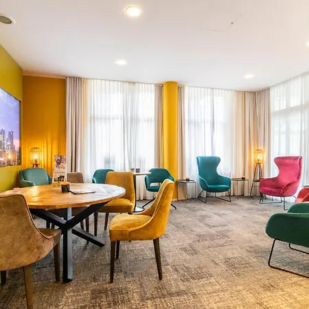 Naehe Frankfurt Messe Mit Netflix Und Balkon فرانكفورت