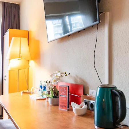 Nähe Frankfurt Messe Mit Netflix Und Balkon *