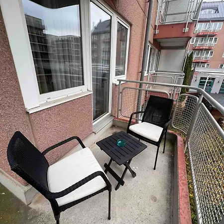 Naehe Frankfurt Messe Mit Balkon *