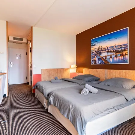 Naehe Frankfurt Messe Mit Netflix Und Balkon Lägenhet