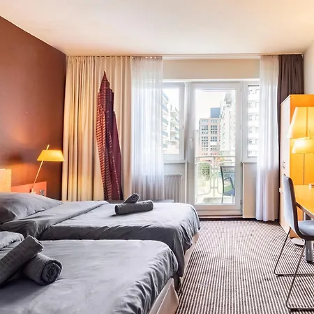Naehe Frankfurt Messe Mit Balkon *