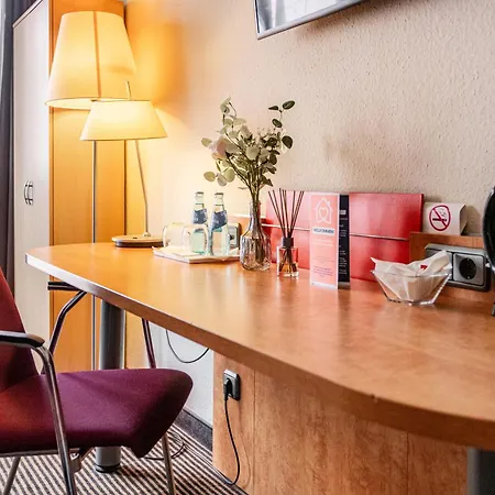 Naehe Frankfurt Messe Mit Netflix Und Balkon Lägenhet *