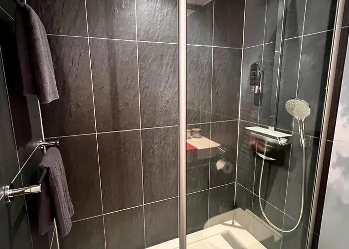 Naehe Frankfurt Messe Mit Netflix Und Balkon Frankfurt am Main