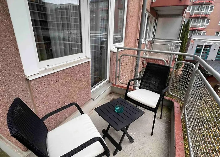 Naehe Frankfurt Messe Mit Netflix Und Balkon *