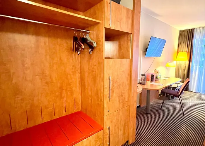 Naehe Frankfurt Messe Mit Netflix Und Balkon Fráncfort del Meno